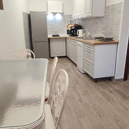Batomalj Appartamento